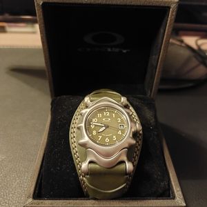 Oakley Saddleback Watch - Olive Green